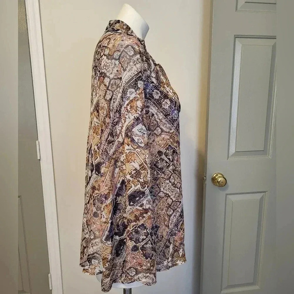 Show Me your MuMu Taylor Tie Retro Boho Chic Inspired Button Down Blouse(S) - Picture 5 of 9